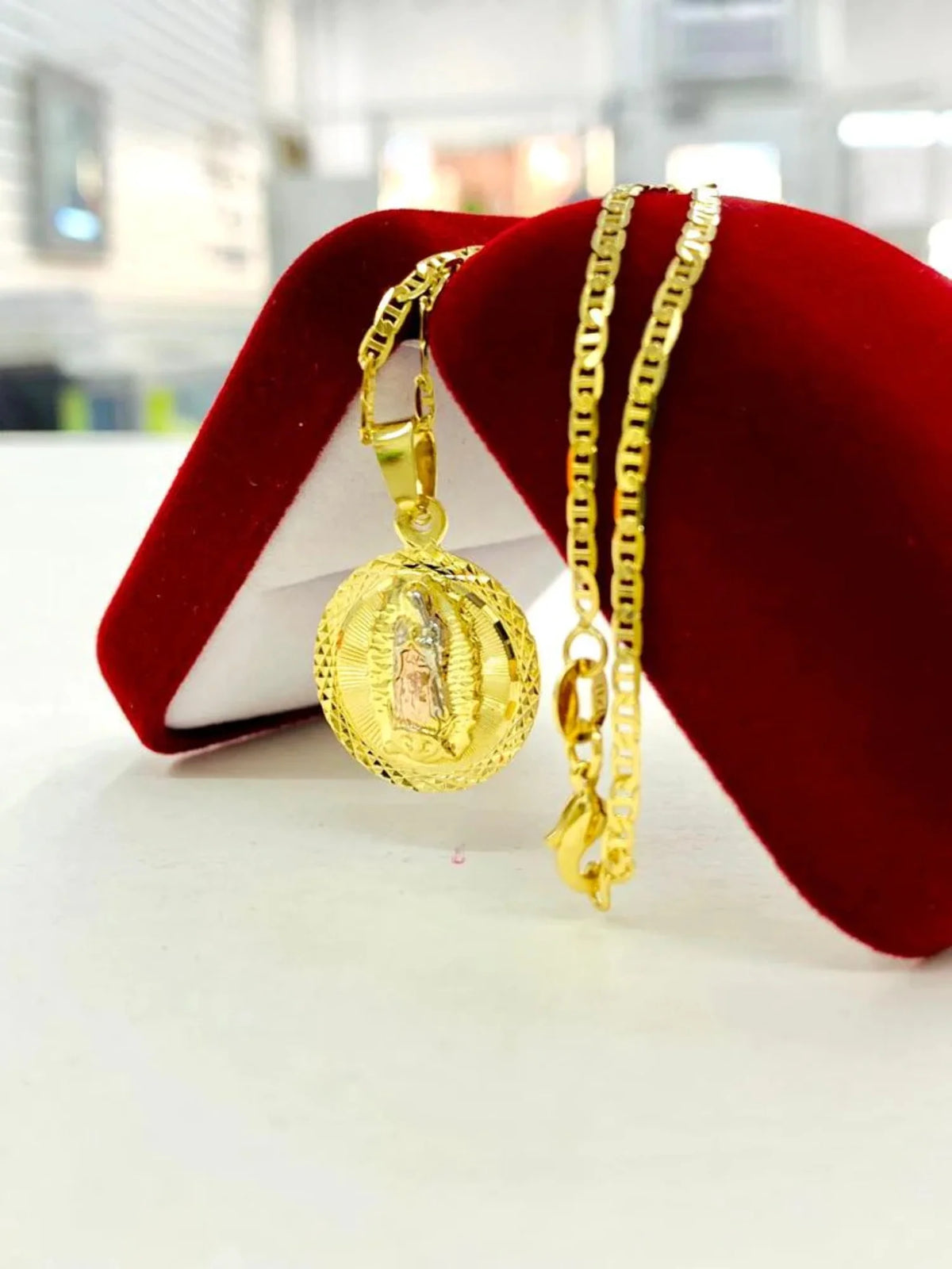 14K Gold Filled Virgen de Guadalupe Necklace Mariner Chain Round Medal 23x19 K3169