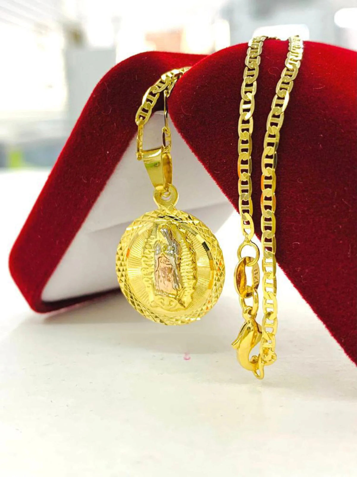 14K Gold Filled Virgen de Guadalupe Necklace Mariner Chain Round Medal 23x19 K3169