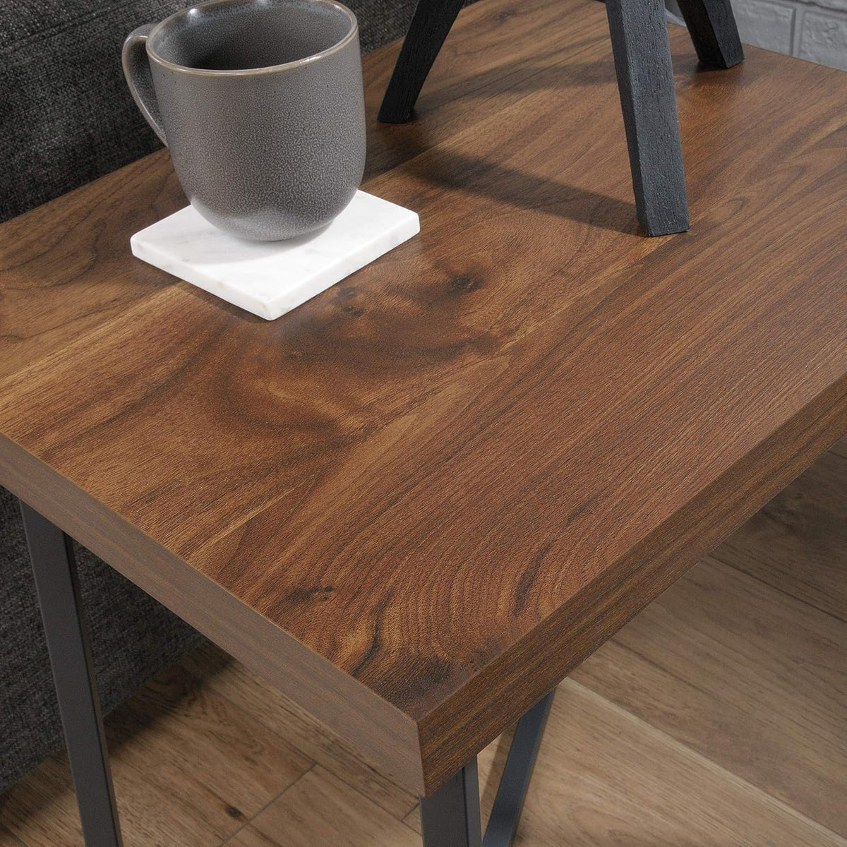 Side Table Grand Walnut Finish Pack of 2 G763175