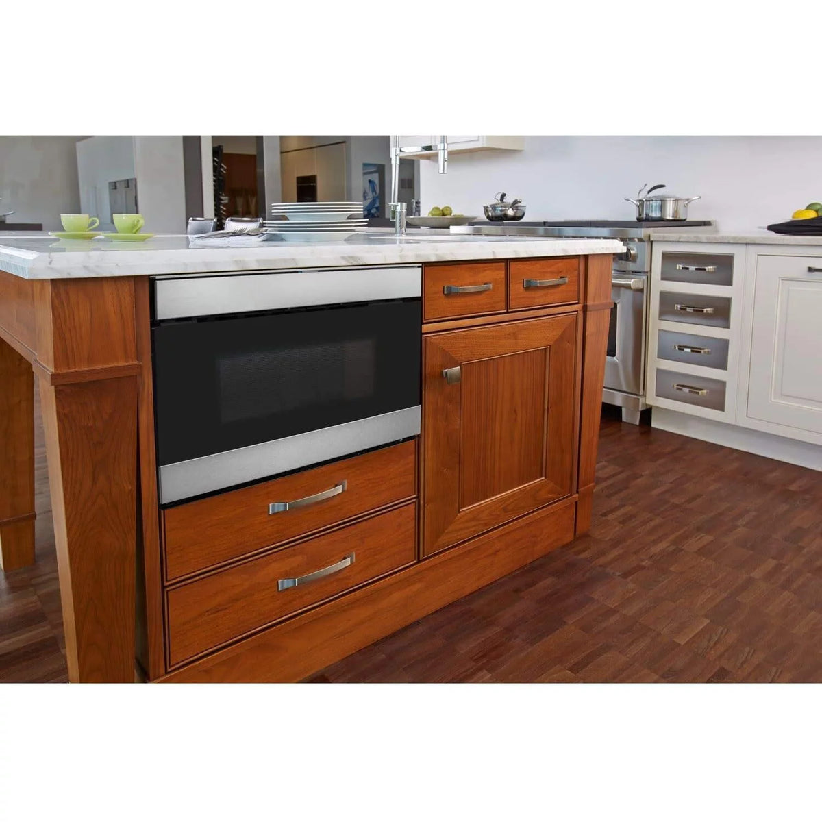 24" Wide 1.2 Cu. Ft. 950 Watt Microwave Drawer Oven T364603