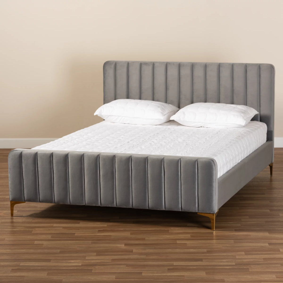 Light Grey Velvet Queen Size Platform Bed T19404