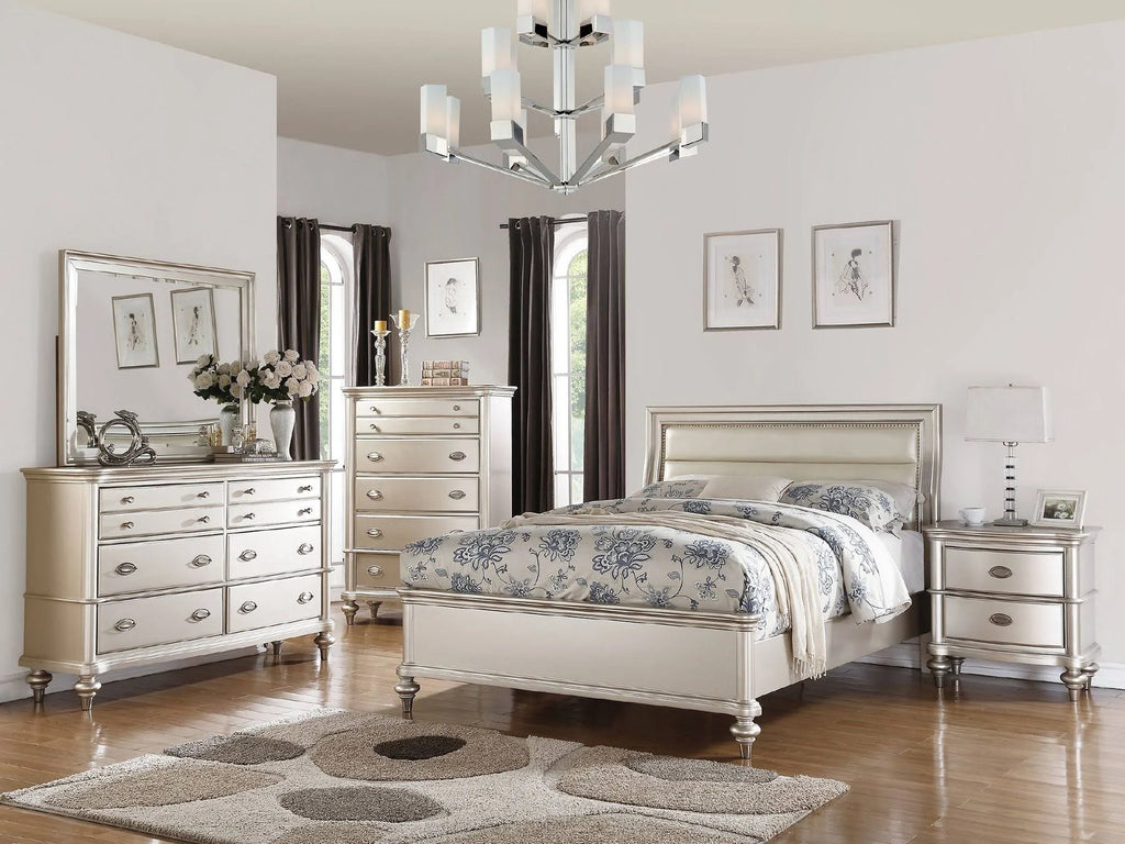 Silver Eastern King Bed O288890
