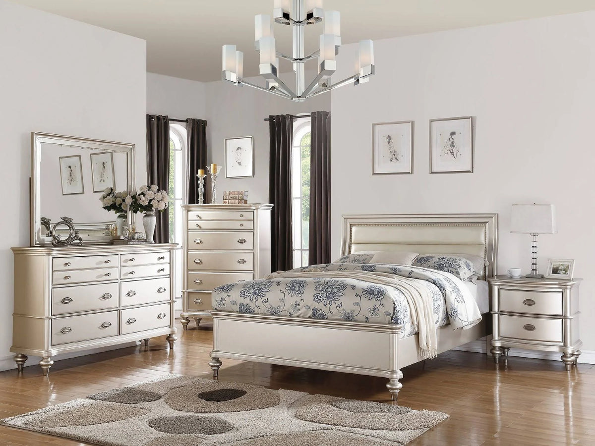 Silver Eastern King Bed O288890
