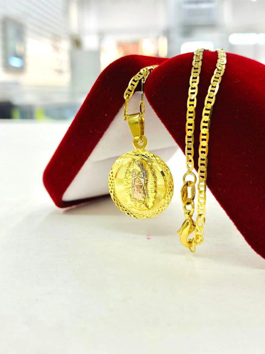 14K Gold Filled Virgen de Guadalupe Necklace Mariner Chain Round Medal 23x19 K3169