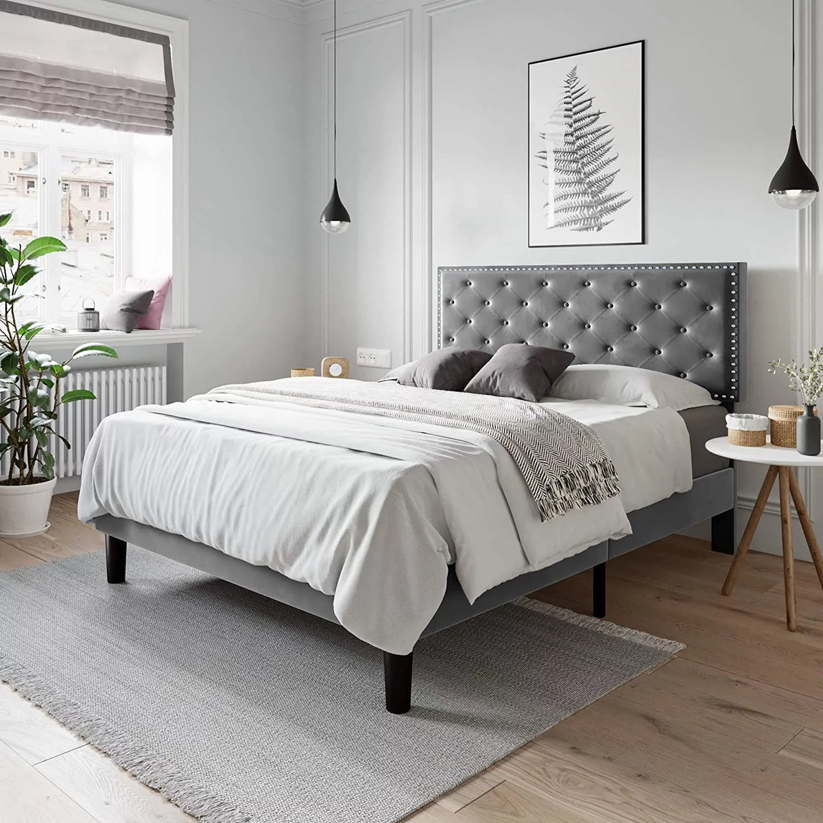 Queen Size Velvet Upholstered Platform Bed with Tufted Headboard W8655